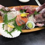 すしごはん 馬ん場 - ダブルメインのもう１つ、お造り盛り合わせです。