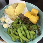 すしごはん 馬ん場 - オードブルは白身魚フライ、チーズ、枝豆、だし巻き玉子です。