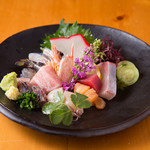 Enjoy carefully selected ingredients in a total of 9 dishes <Anzamurai Tou Course> ~Banquets, business meetings, anniversaries~ 6,600 yen (tax included)