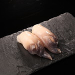 Live surf clam 1 piece nigiri