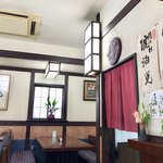 とんかつ 椿 - 綺麗に整えられた店内