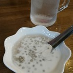 サバーイ・サバーイ - ジョッキ水にランチセット デザート濃厚タピオカミルク