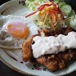 サムワン - チキン南蛮と目玉焼き定食