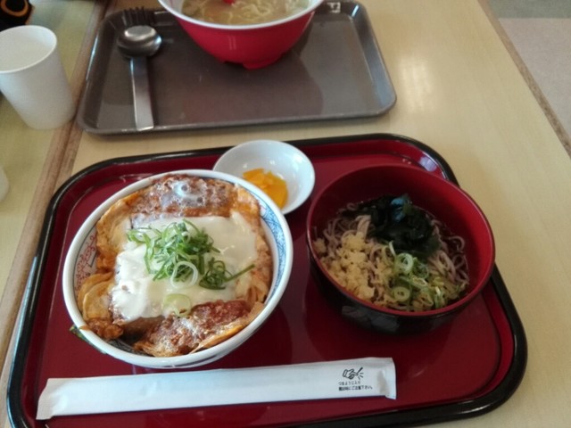 たまごの極み 大安寺店 - 京終/親子丼 | 食べログ