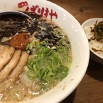 八番山ばりきや - ばりこて麺 720円 半ライス無料