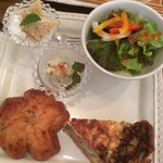 サン カフェ - キッシュのランチ