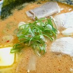 華宴 - 辛みそ《辛さ控えめ》＋バター【Jun.2018】