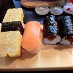 寿司鉄 - 寿司鉄 ＠氷川台 ランチにぎり 〆の２貫と巻物