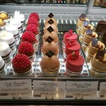 ドゥブルベ・ボレロ - うっとりと気品あふれるプチガトーがズラリ（その3）