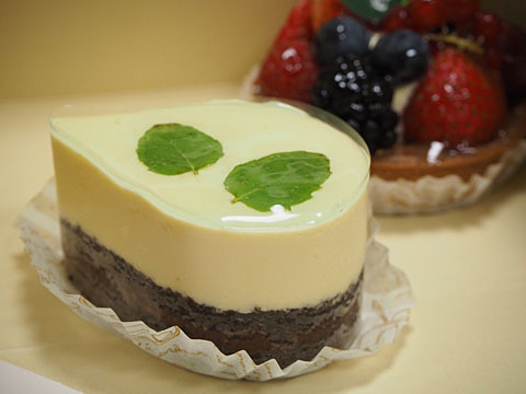 Patisserie La Bonbonniere - Fuchu/Cake | Tabelog