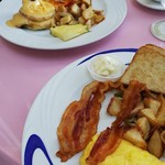 Hau Tree Lanai Restaurant - 