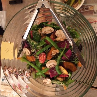 厳選した自然栽培野菜をそのままご提供。素材の味を楽しめます