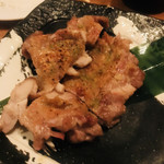 風と松 - 鶏肉の上に柚子胡椒が