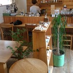 CAFE&SHOP ISANA - 