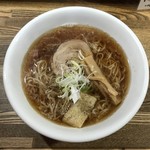 らぁめん道場黒帯 風神 - 醤油ラーメン。