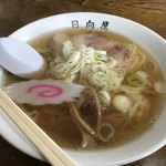 青竹手打ラーメン 日向屋 - 