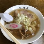 青竹手打ラーメン 日向屋 - 