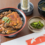 中洲 鰻冨 - 鰻丼(並)※半尾