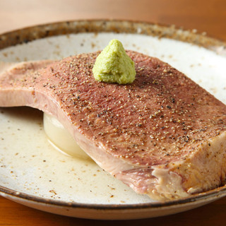 お箸で切れる茹でタン