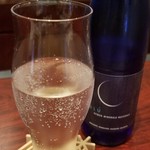 日本料理 TOBIUME - 飲み物○ガルヴァニーナ・ブルー (発泡ミネラルウォーター) 