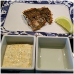 石心亭 - 魚料理のオリジナルタルタルソース、土佐酢