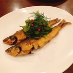 クアドリフォーリオ - 鮎のコンフィ