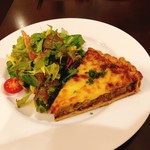 エ パタティ エ パタタ - キノコのキッシュ