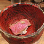 鳥茂 - サーロインステーキの小丼 にんにくで