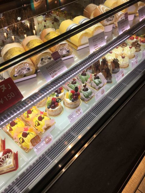 エレーヌ パイシュークリーム By Hawks 1 コカルド アルデ新大阪店 Cocarde 新大阪 ケーキ 食べログ エレーヌ パイシュークリーム By Hawks 1 コカルド アルデ新大阪店 Cocarde 新大阪 ケーキ 食べログ