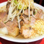 ラーメン二郎 - 豚