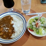 鹿児島県庁 喫茶室 - カレー（飲み物、サラダ付）
