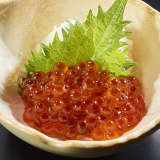 欲張りプラン サーモン食べ放題 いくらかけ放題 のw食べ放題60分 1980円 税込 北海道 キタ酒場 梅田店 西梅田 居酒屋 食べ ログ