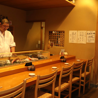 In Yamagata, the skills honed at a famous restaurant in Sendai. Enjoy Sushi made with the skills of artisans