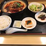 Unsui Rou - 坦々麺のランチ