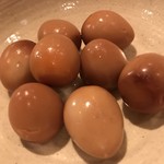 和人 - うずら卵の燻製 