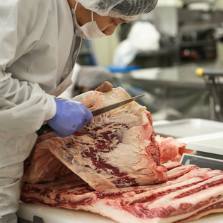 本当に美味しいお肉を、お値打ち価格、最高の鮮度のまま楽しめる