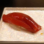 平和寿司 - 鮪のヅケのニギリ