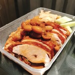 MK Gold Restaurant - Roasted　Duck and Crispy　Pork