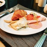 BANYAN TREE - サラダもね!!