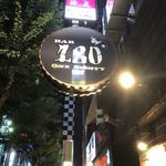 BAR 180° - 