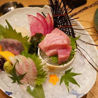 おもてなしとりよし 西新宿店 - 刺し盛り