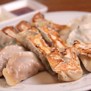 “5 kinds of Gyoza / Dumpling” made with handmade ingredients ☆