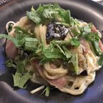 イタリアンバル トラットリア・グロッタ - PASTAコース ¥1,680+tax
チョリソーとナス、水菜を使ったクリームパスタ