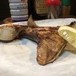 Sankai - 山海おまかせ定食 ヒラマサカマ焼き 鳥照り焼き 刺身 海老サラダ 大根おろし アサリの味噌汁 ご飯
                        2,000円でお釣りがある金額。