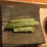 立場割烹 SSAW - アスパラ天ぷら