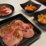 Yakiniku Juujuu Karubi - 