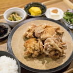 若鶏の旨味唐揚げ『食べ放題』定食