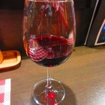 ビストロ アオキ - チーズと一緒に赤ワイン