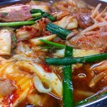 たつ屋 - ホルモン鍋