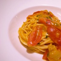 OTTO SETTE - トマトとウニを使ったタリオリーニ